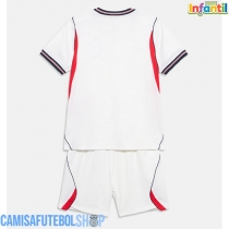 Camisa de time de futebol Inglaterra Replicas 1º Equipamento Infantil Mundo 2026 Manga Curta (+ Calças curtas)